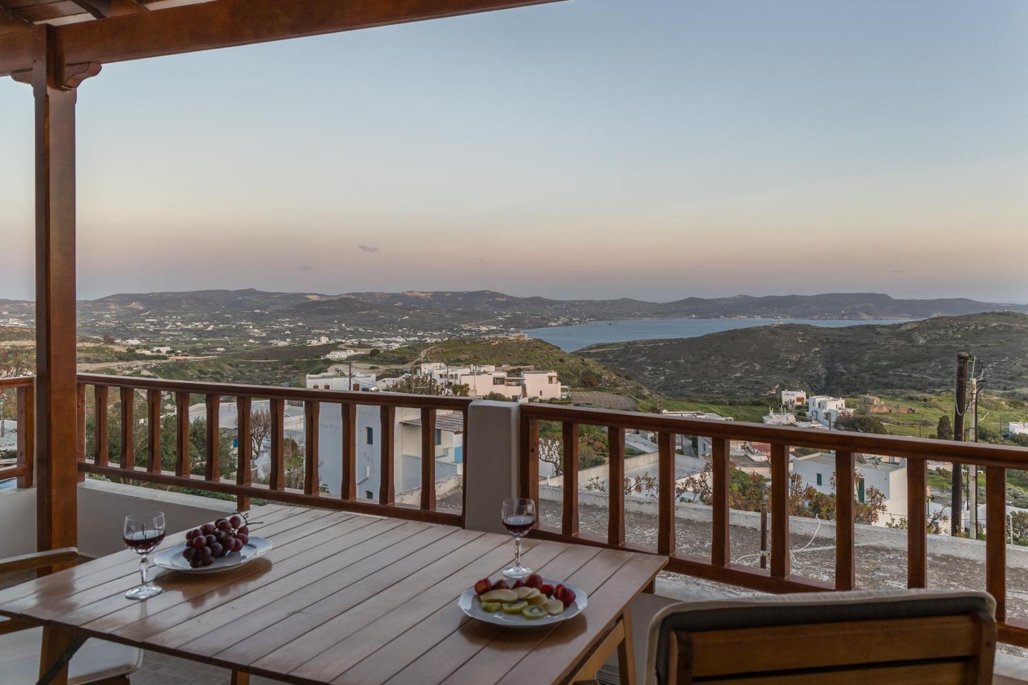 Uncle John'S House With View Villa Trypiti Bagian luar foto