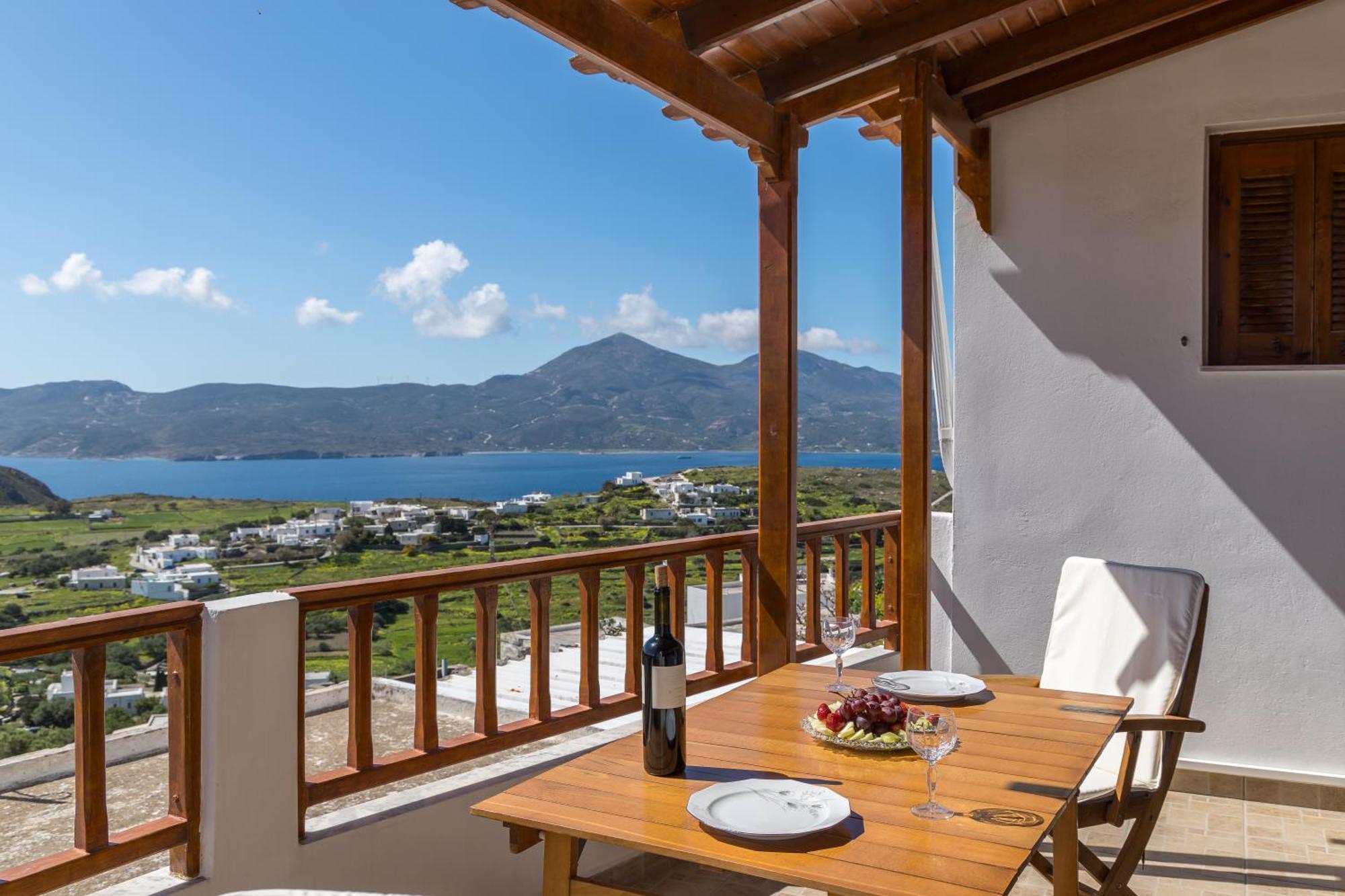 Uncle John'S House With View Villa Trypiti Bagian luar foto