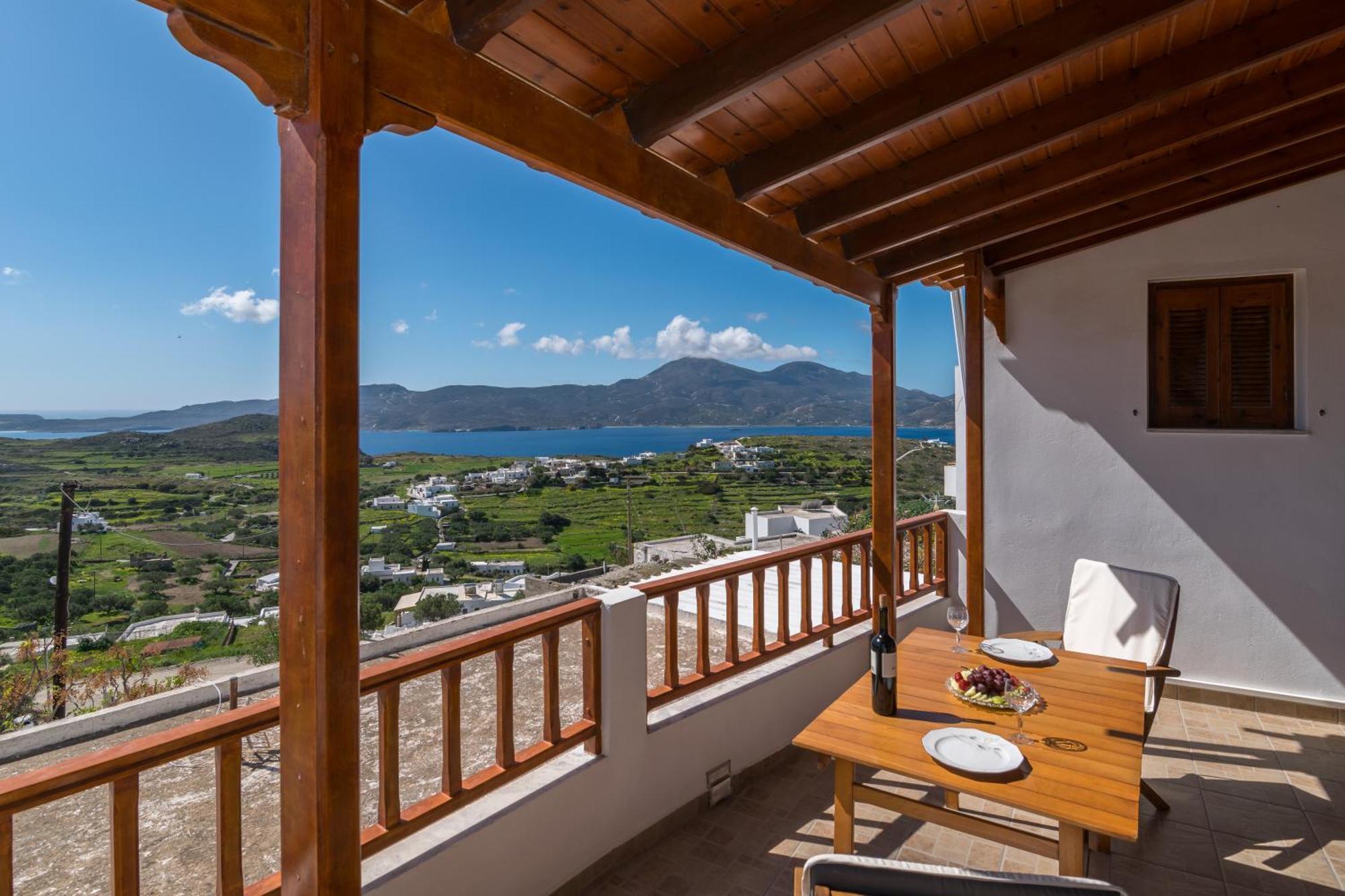 Uncle John'S House With View Villa Trypiti Bagian luar foto